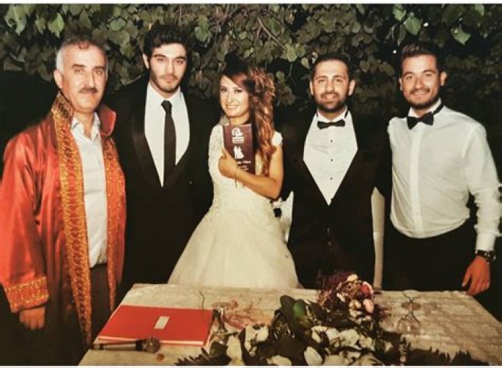 Unveiling The Mystery: Burak Deniz's Wife Photo