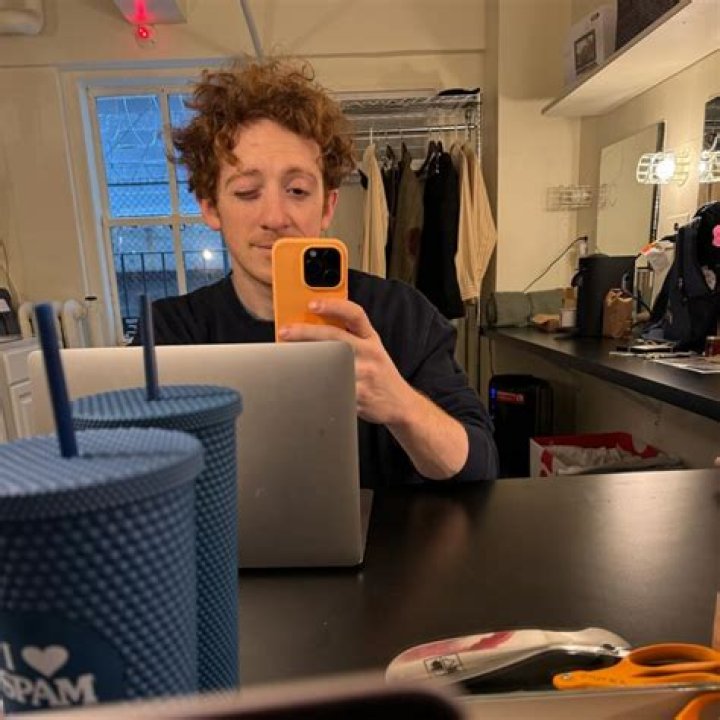 Ethan Slater Height: How Tall Is The Broadway Star?