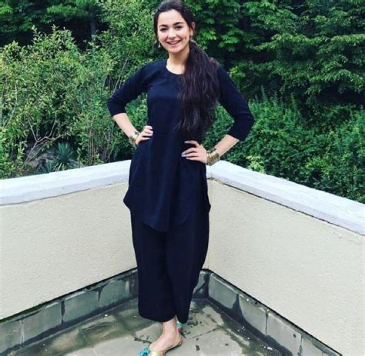 Height Of Haniya Amir In Feet: A Quick Reference