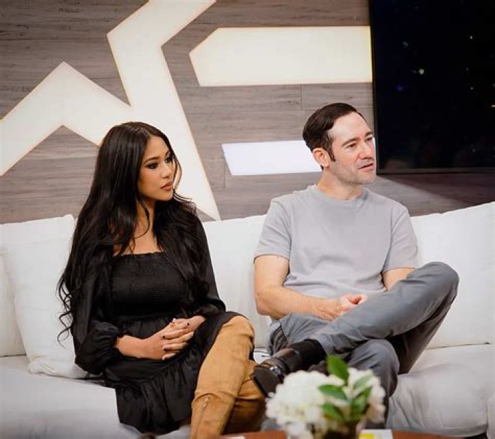 Unraveling The Lives Of Jonathan And Suzy Lamb