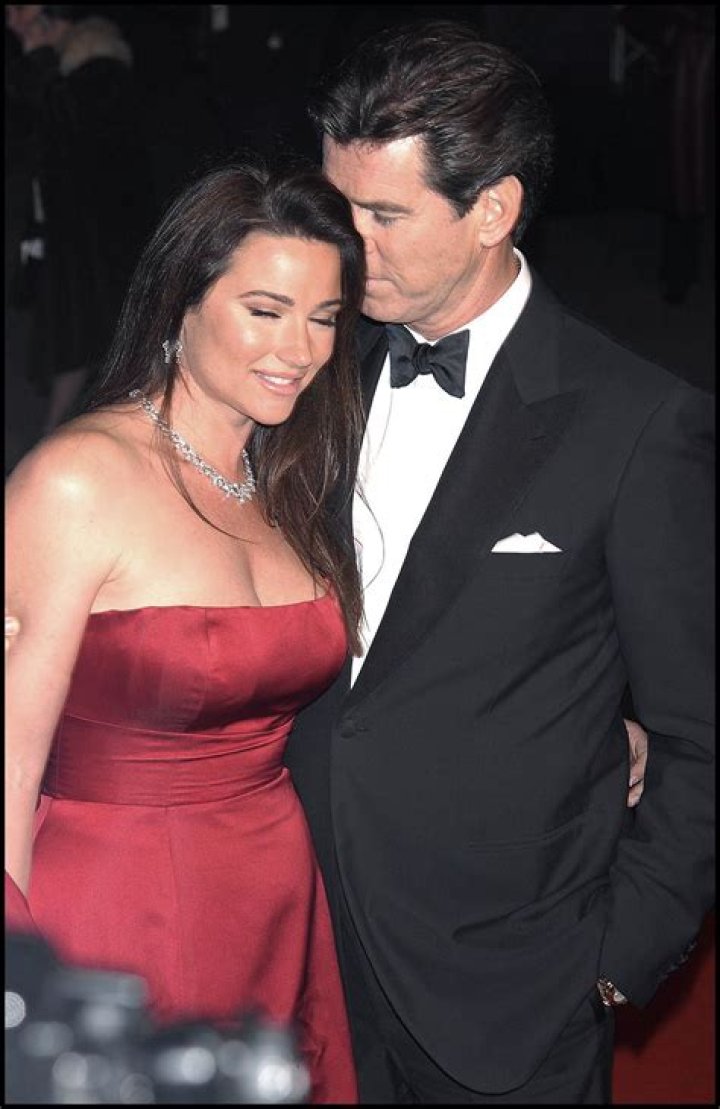 Unveiling The Life Of Keely Shaye Smith: The Woman Behind The Man