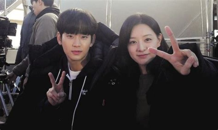 Kim Soo Hyun And Kim Ji Won: The Latest Updates On Their Dating Rumors
