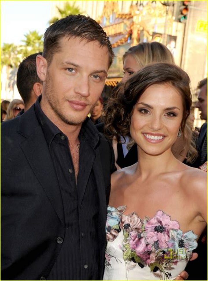 Unraveling The Mystery: Who Is Tom Hardy Dating?
